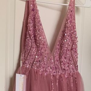 Beautiful Dress coral pink size 0/2 never worn.